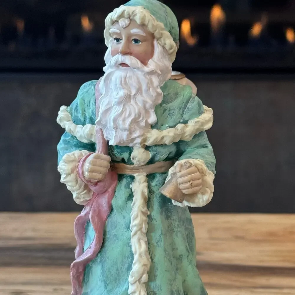 VTG House of Lloyd Christmas Around The World Father Christmas Candle Holder